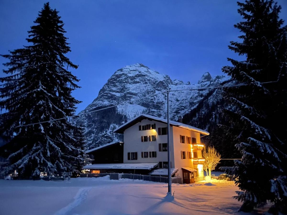 Al Cervo Albergo - Hotel Stabiziane Bagian luar foto