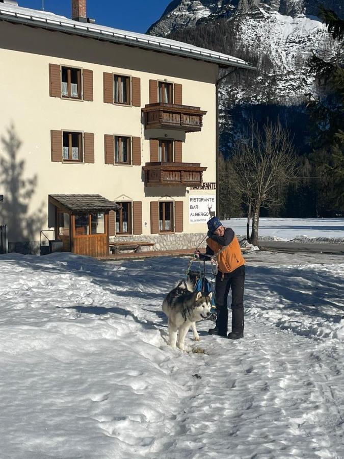 Al Cervo Albergo - Hotel Stabiziane Bagian luar foto